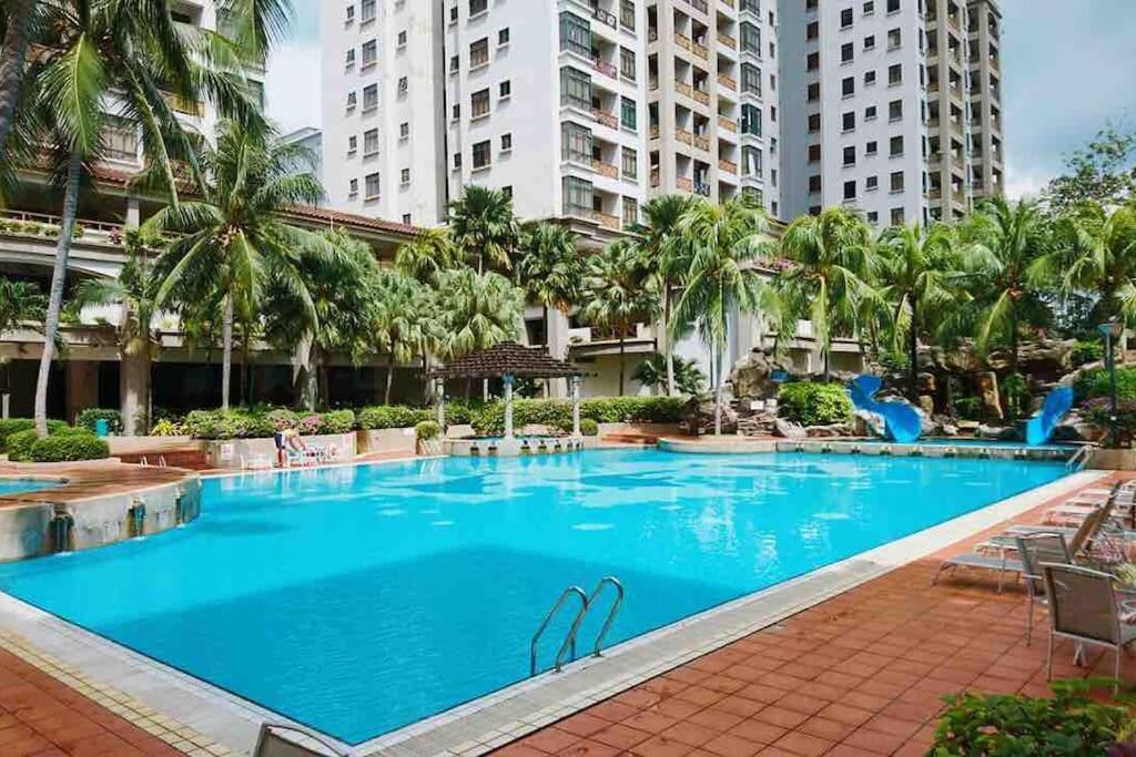 Pool View 2 Room Mahkota Hotel Melaka Kültér fotó