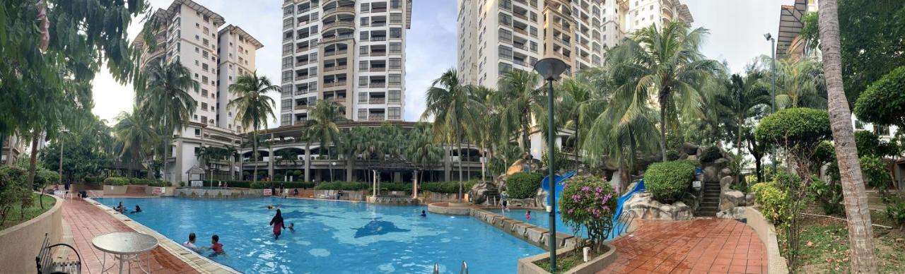 Pool View 2 Room Mahkota Hotel Melaka Kültér fotó